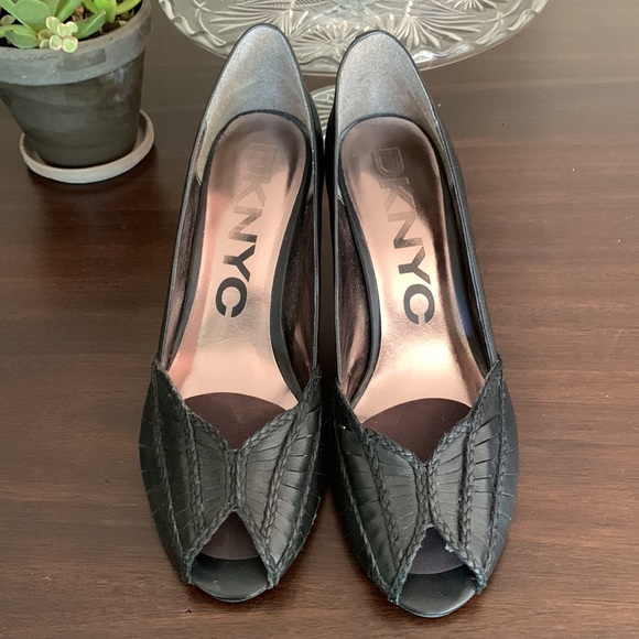 DKNYC Leather Peep Toe Heels - Picture 2 of 12